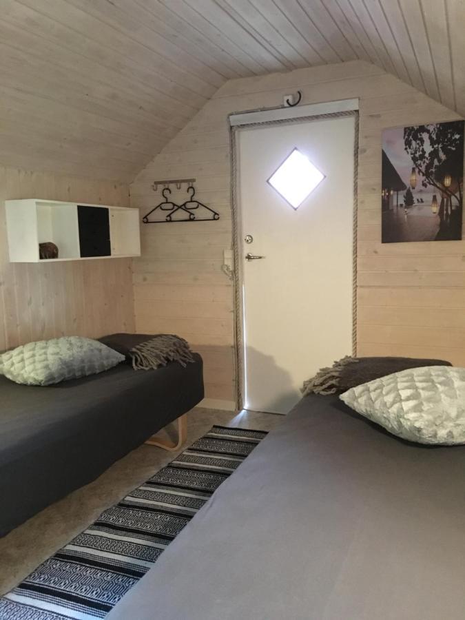 Stunning Romantic Cabin Close To Baltic See Idestrup Экстерьер фото